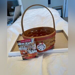 Longaberger Mothers Day Basket with ceramic tie on and fabric inset. EUC, 1997